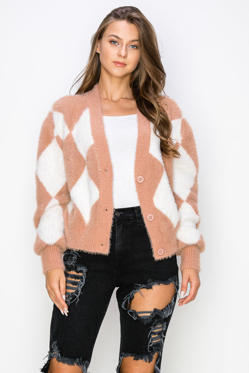 WC0026-LONG-SLEEVED DIAMOND PATTERN BUTTON CARDIGAN SWEATER/
