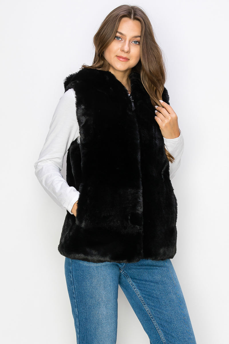 WV0038-RABBIT HOODED FUR VEST/